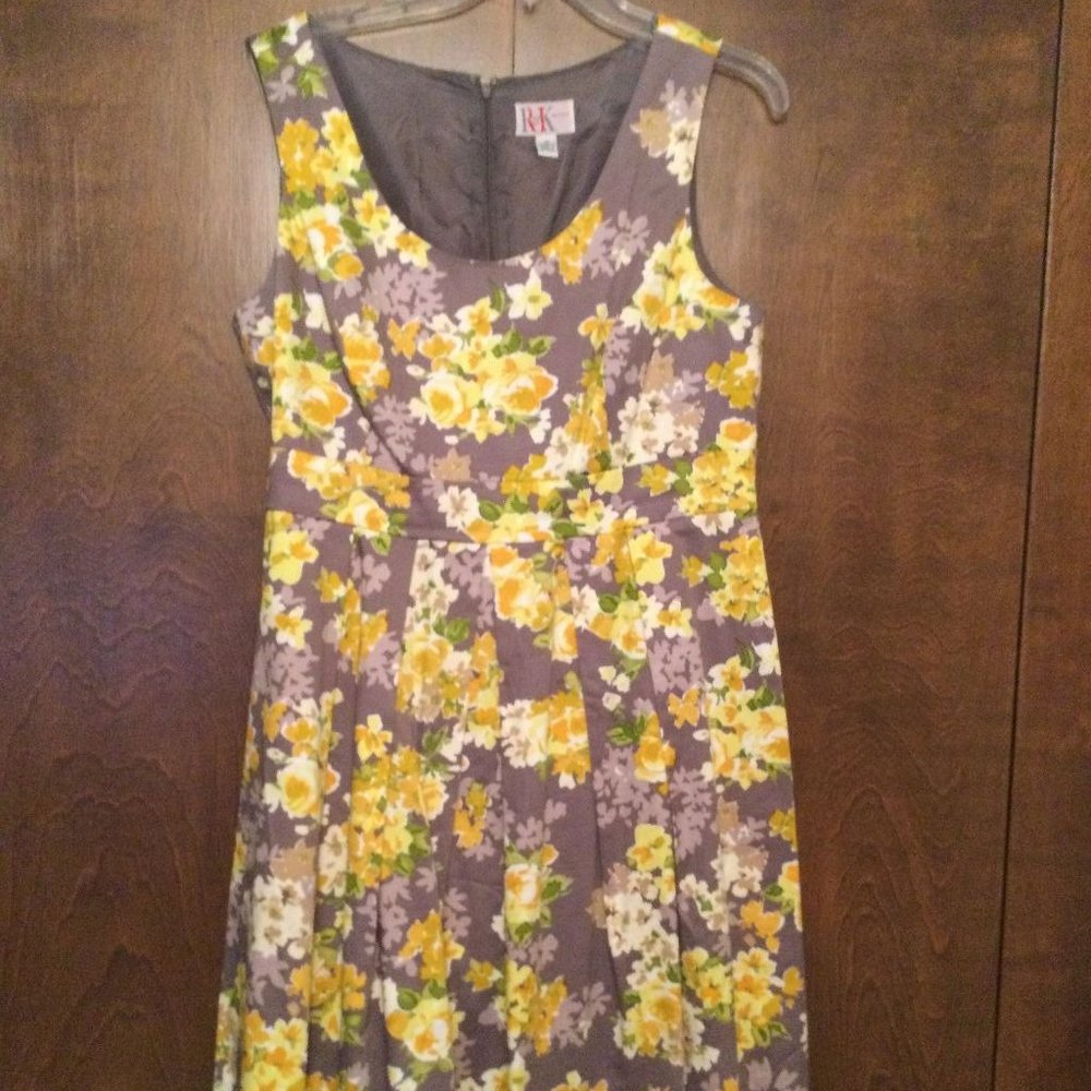 Sleeveless Dress Size 14